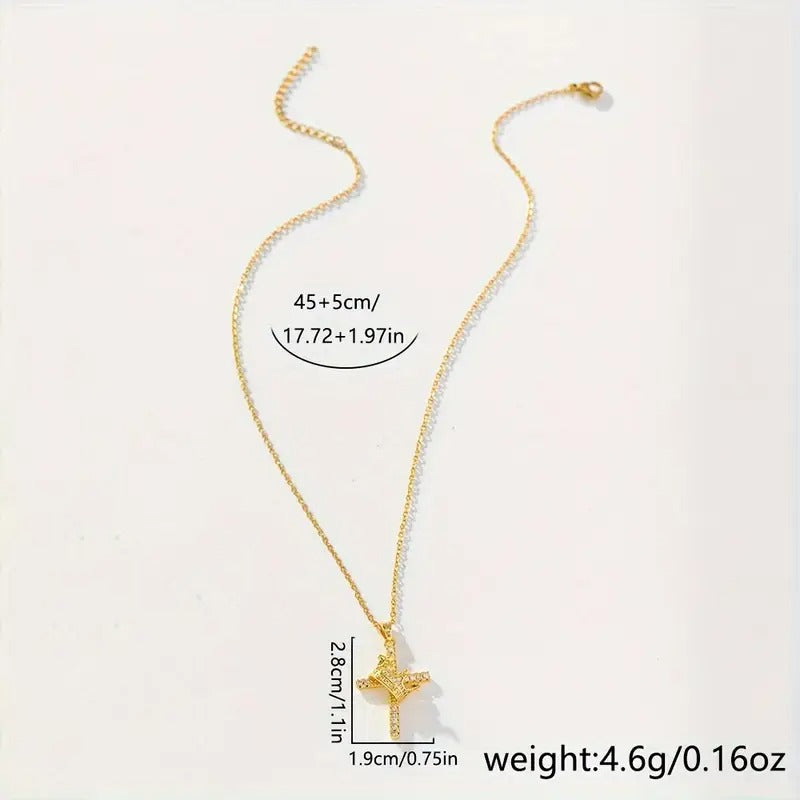 Elegant and shiny crown cross pendant necklace, containing synthetic Synthetic Synthetic Zirconia, suitable for daily wear and matching, compatible with all seasons, the best choice for gift giving