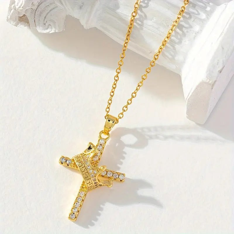 Elegant And Shiny Crown Cross Pendant Necklace, Containing Synthetic Synthetic Zirconia, Suitable for Daily Wear And Matching, Compatible with All Seasons, The Best Choice for Gift Giving